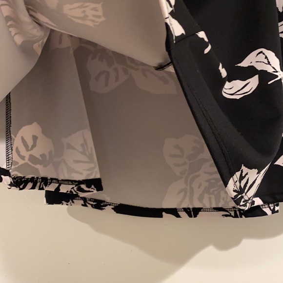 Floral Mini Skirt - Picture 4 of 4